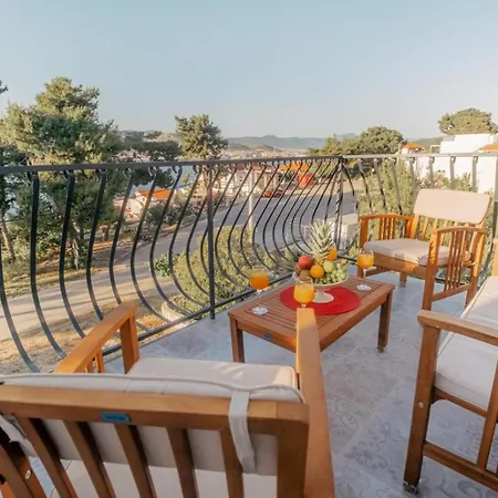 Complex In Okrug Donji 3*