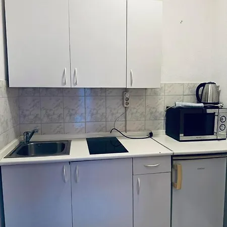 Complex In Okrug Donji 3*
